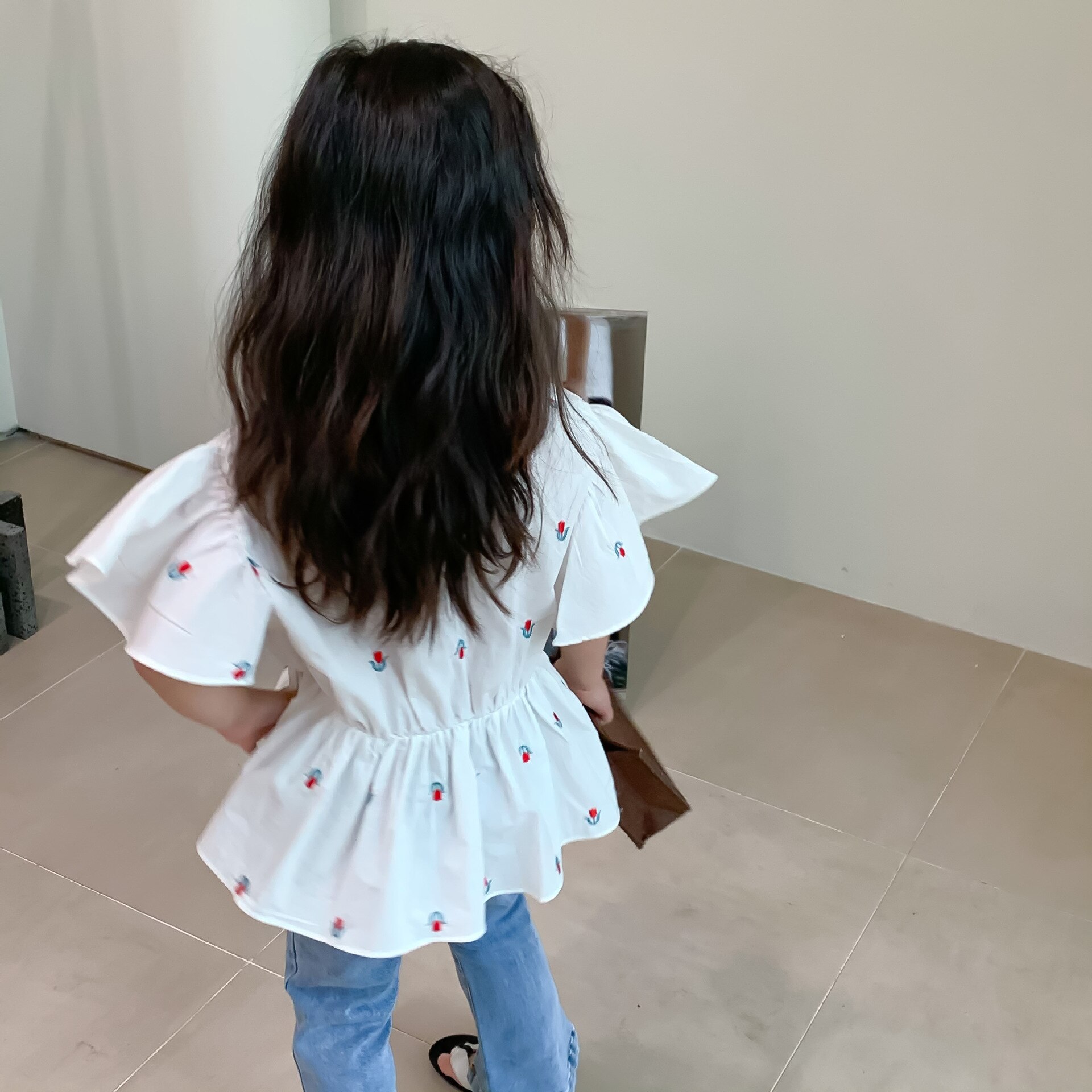 Camisas para niñas, ropa de verano para niños, Blusa de manga voladora con bordado de flores para bebés, camisa suelta informal de algodón, Tops