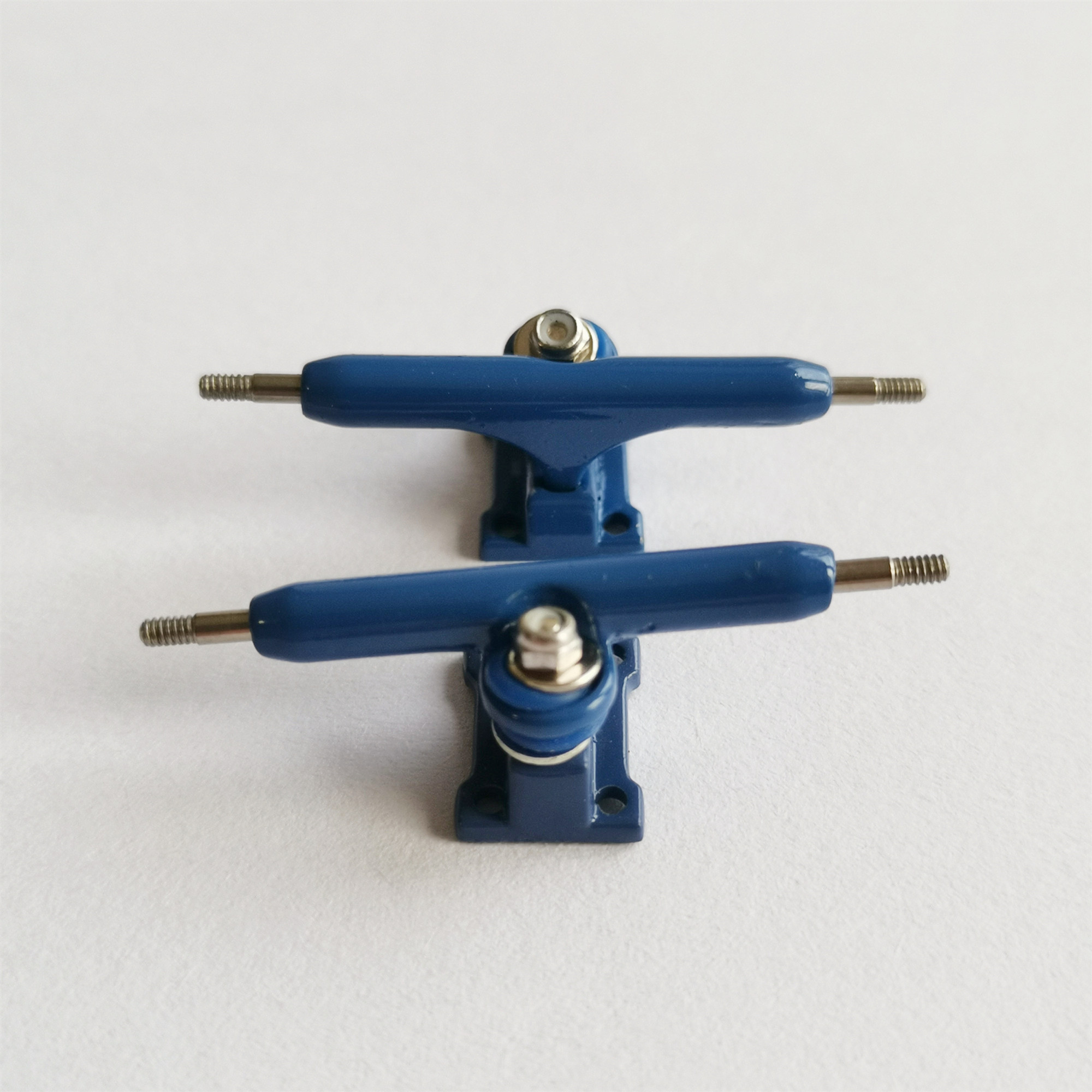 Camión de un solo eje con diapasón de 34mm y 32mm para patineta de dedo, Mini monopatín, juguetes para niños: Azul