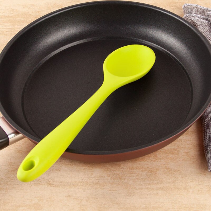 Cuillère à soupe en Silicone antiadhésive résistante aux hautes températures, louche de cuisson pour ustensiles de cuisine