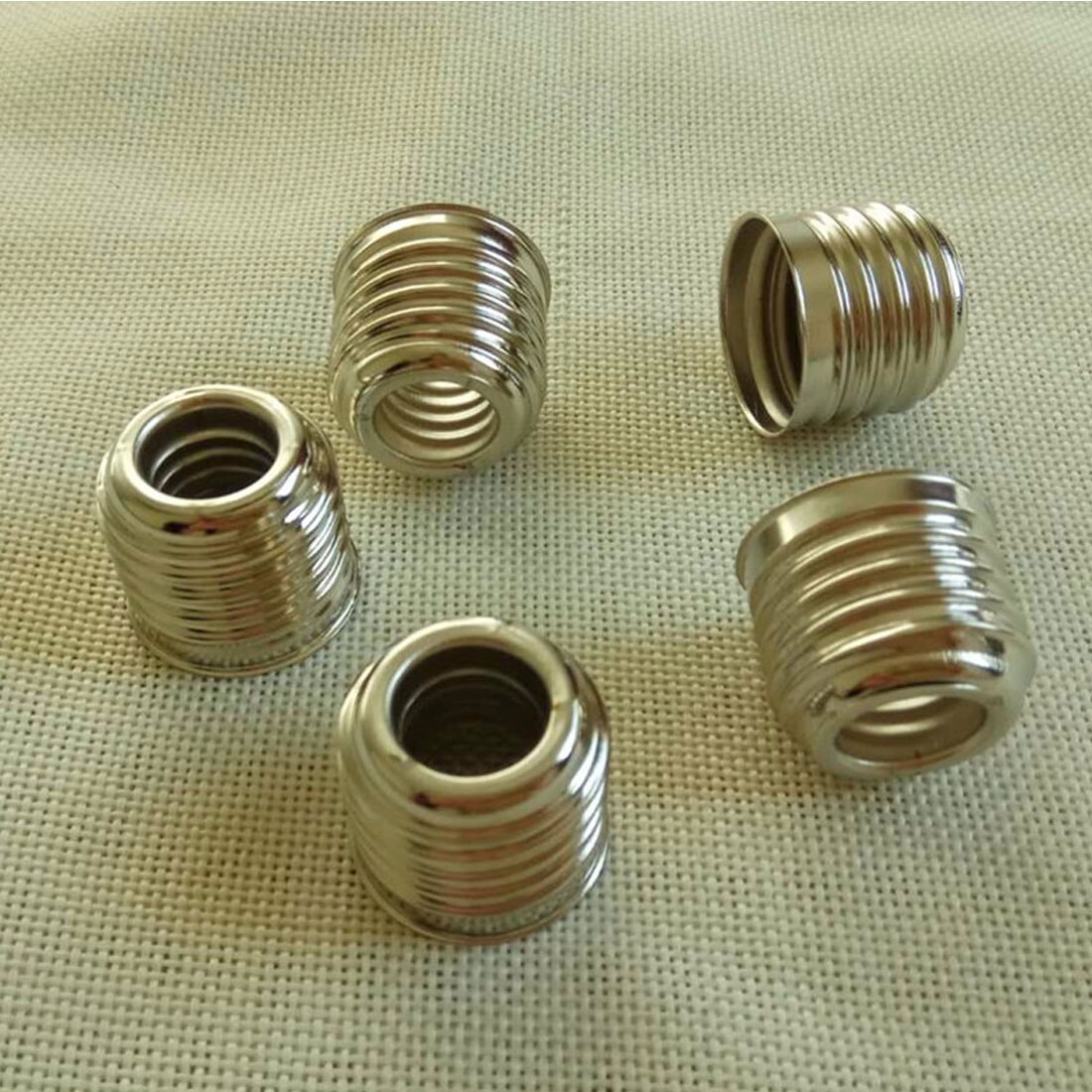 1X E27 to E14 Lamp Holder Converter Socket Light Bulb Lamp Holder Adapter Plug Extender Led Light