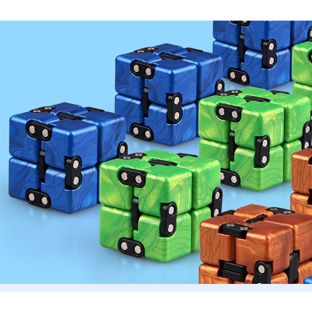 Oneindige decompressie Cube Decompressie Speelgoed Magic Cubes Puzzel Speelgoed voor Kinderen en Volwassenen Verminderen Angst Doden tijd