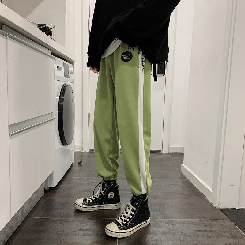 Verkkarit miesten hittivärit rento lenkkeilyhousut miesten katuvaatteet villi löysät hip hop suorat housut miesten verryttelyhousut: L / Vihreä