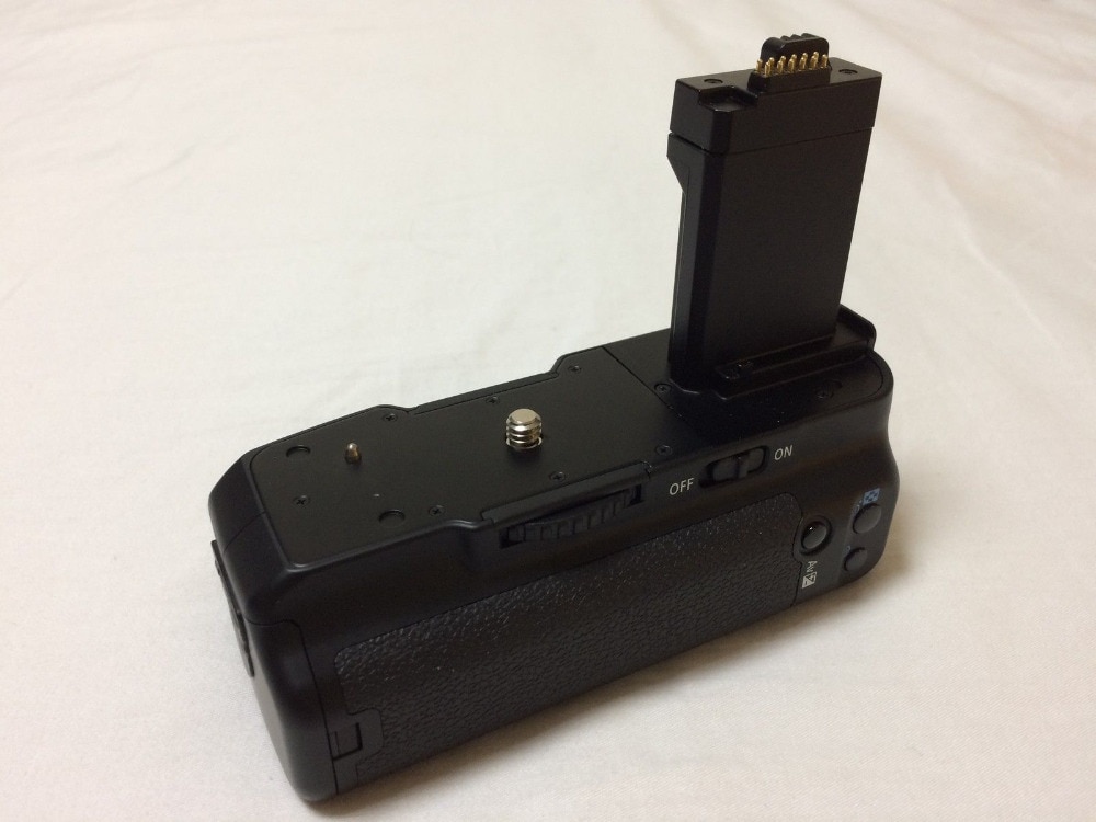 Battery Handgrip for Canon 500D/450D/1000D/Rebel Xsi/XS/T1i