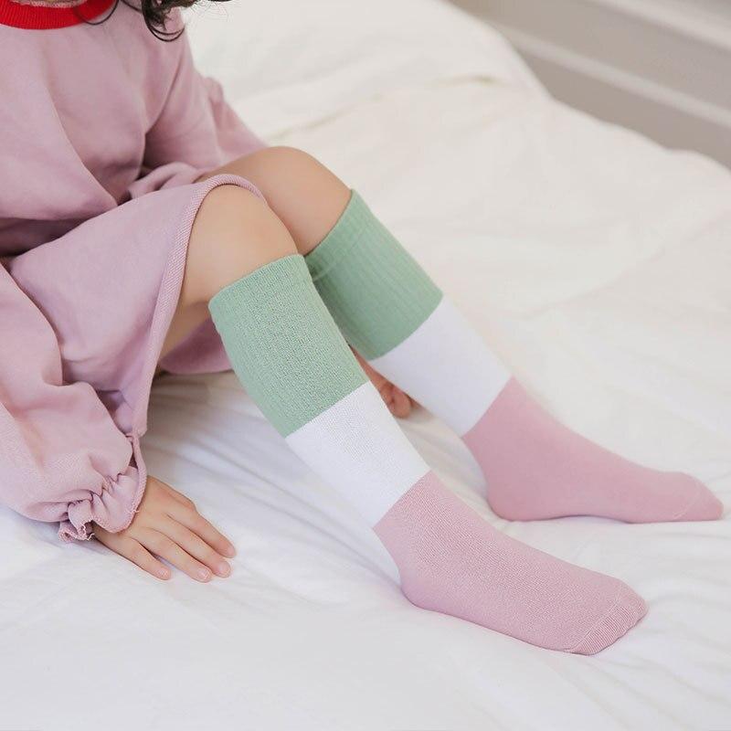 Bambini ragazzi ragazze calzini di cotone Patchwork nuovo stile moda per bambini calzini tubolari di media lunghezza per neonata calzini al ginocchio per 2-8T