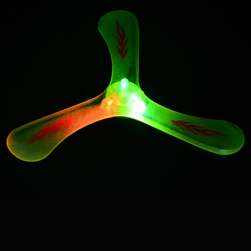 Giocattoli per bambini luminescente triangolare boomerang giorno dei bambini regalo di volo giocattoli sportivi tutto'aperto discoteca volante a tre foglie