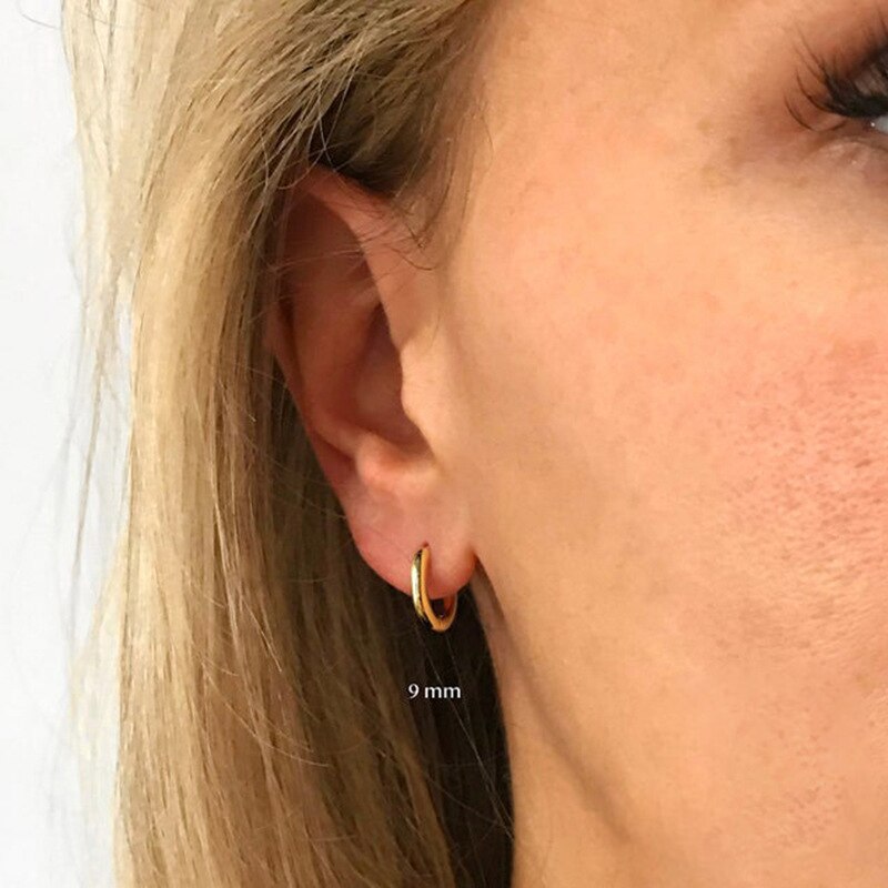 Pendientes de aro minimalistas de acero inoxidable para mujeres y niñas, aretes pequeños de Color dorado, de boda, hebilla suave para hueso del oído, 2 uds.