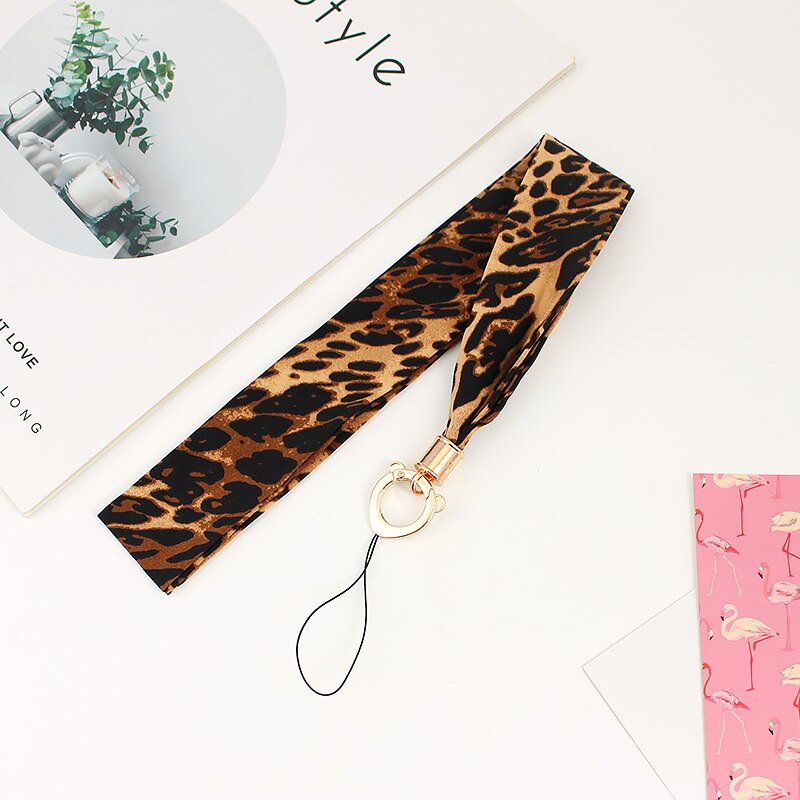 Moda feminina lenço de seda telefone cordão do telefone móvel pescoço cinta temperamento tecido fresco cordão para chaves chaveiro cinta: Brown leopard