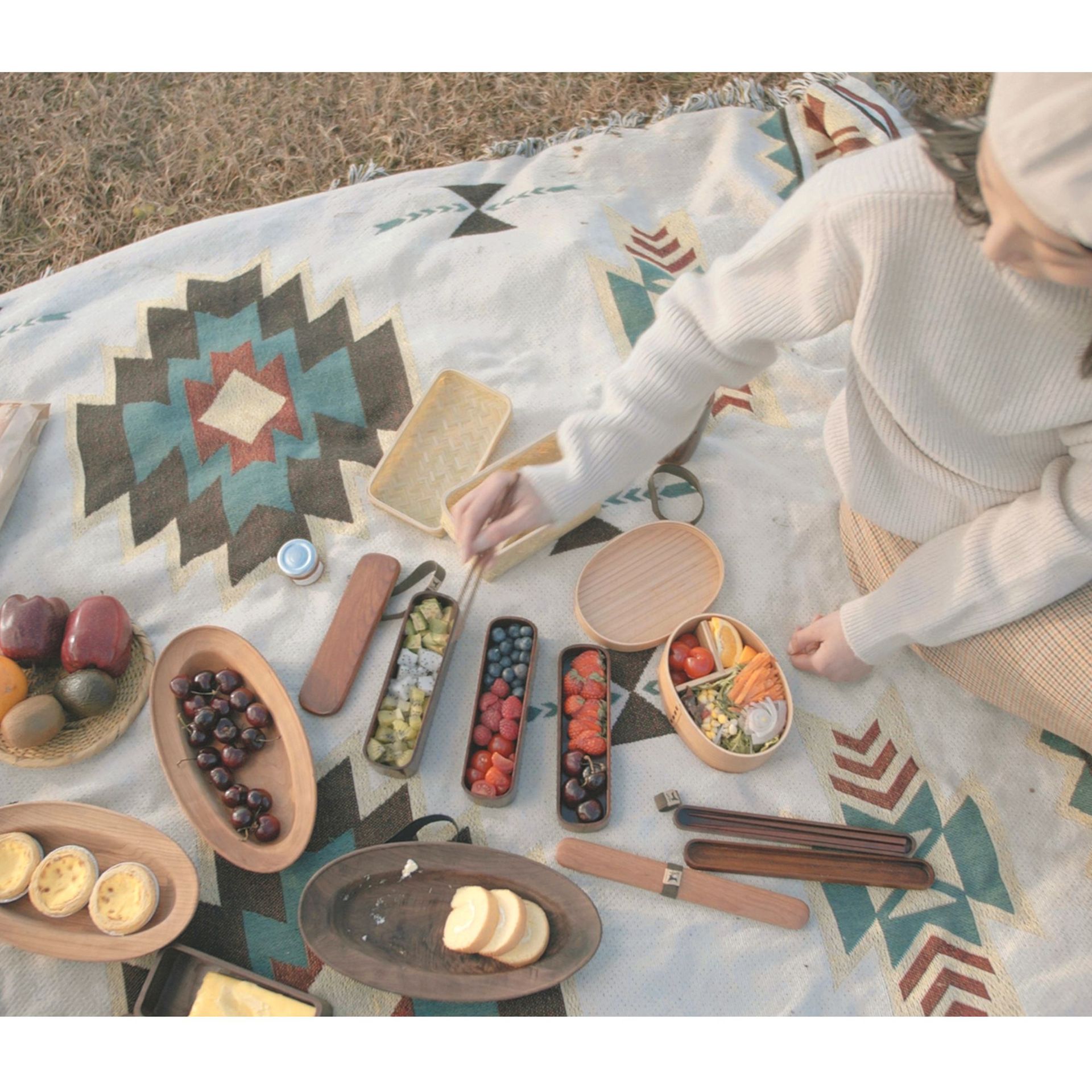 Japanese Style Wooden Lunch Box Picnic Bento Box for School Kids Sushi Container Tableware Double-layer Round Square Storage Box