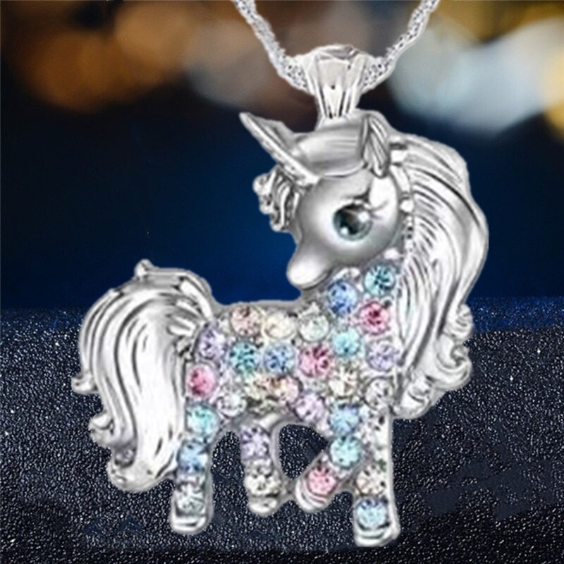 Collar de unicornio de exquisito collar de unicornio de dibujos animados de color unicornio joyería colgante collar de mujer