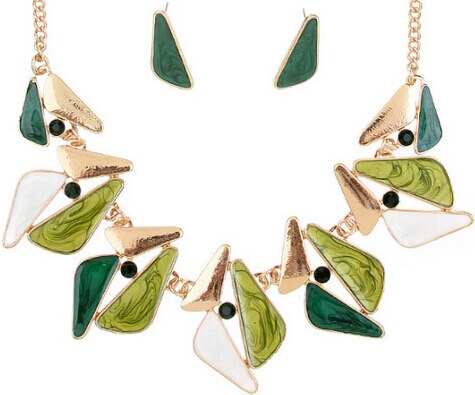 Bohême Style Fine laisser forme collier ras du cou ensemble boucles d'oreilles pour les femmes prix usine bijoux ensembles à vendre