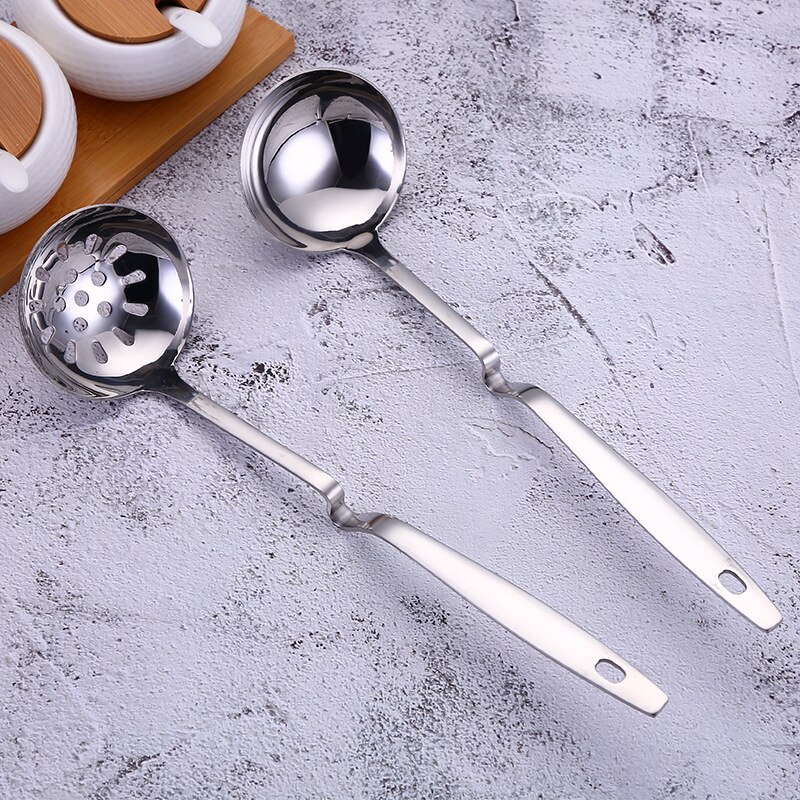 Cuillère à soupe suspendue | Ustensiles de cuisine, ustensiles de cuisine, ustensiles de cuisine, ustensiles de cuisine, cuisine à Long manche en acier inoxydable, pliage de la bouillie, outil de cuisine, passoire à filtre