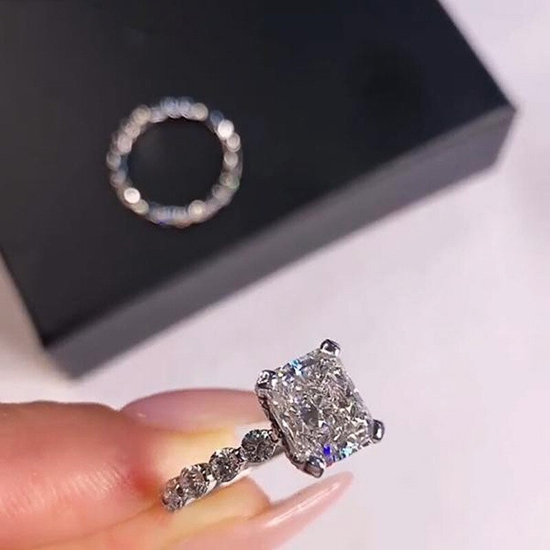 VAGZEB 2 pezzi Set di anelli da donna con cristallo quadrato geometrico Cubic Zirconia Set da sposa anelli per feste di nozze gioielli di moda caldo