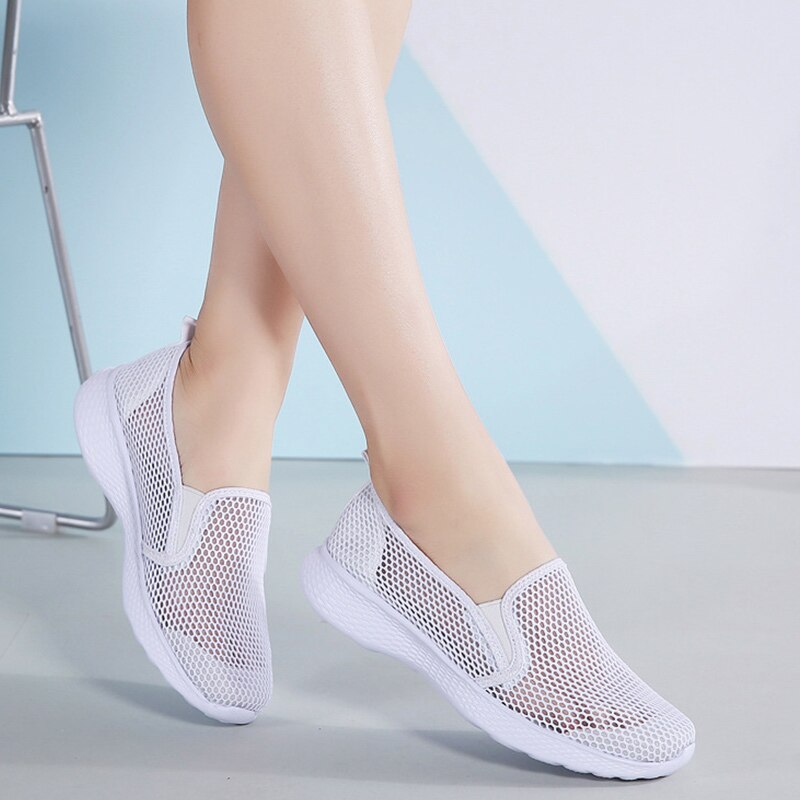 Sommer mesh joggesko kvinner pustende utendørs tursko dame slip on elastisk bånd avslappet komfort leiligheter kvinne zapatilla