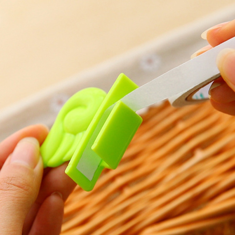 1pcs Bath Seat Toilet Lifting Device Bathroom Clamshell Lid Manual Toilet Seat Supplies