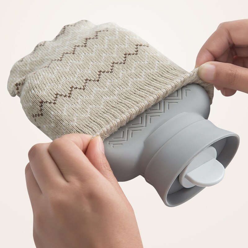 Explosion-Proof Silicone Water Bottle Portable Microwave Heating Cute Warm Handbag Knitted Cover