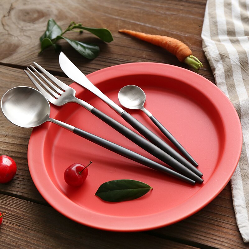 Czarno-biało-złota europejska zastawa stołowa metalowy nóż łyżka widelec zestaw sztućców ze stali nierdzewnej