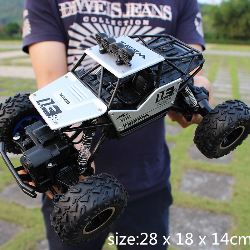 28cm RC Car 1/16 4WD 4x4 Driving Car Double Motors Drive Bigfoot Car Remote Control Car Model Off-Road Vehicle Toy