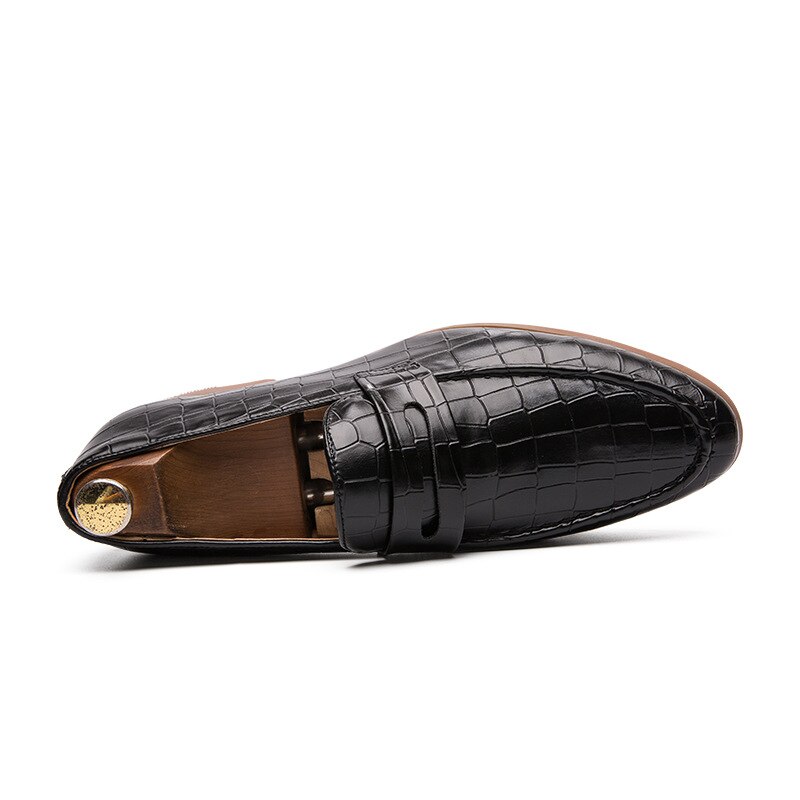Mænd bryllup festkjole sko stor størrelse business formel kjole sko loafers mand åndbar spidse snøre afslappet sko