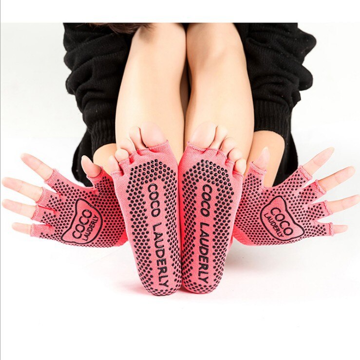 Summer Thin Five Toe Sock Slippers Women Lady Invisibility Socks Yuga Black Five Finger Socks Sport Girl With Gloves: five toe red