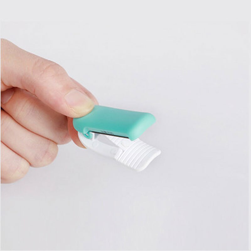 1PCS Cute Japanese Stationery Mini Washi Tape Dispenser Kawaii Portable Plastic Office Scotch Tape Cutter School Supplies