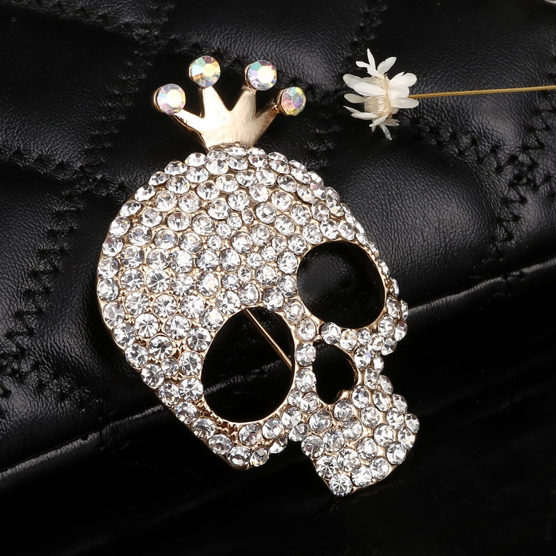 Hesiod Leuke Schedel Broche Charms Goud Kleur Volledige Crystal Skeleton Pins Broche Crown Rhinestone Corsage Sieraden