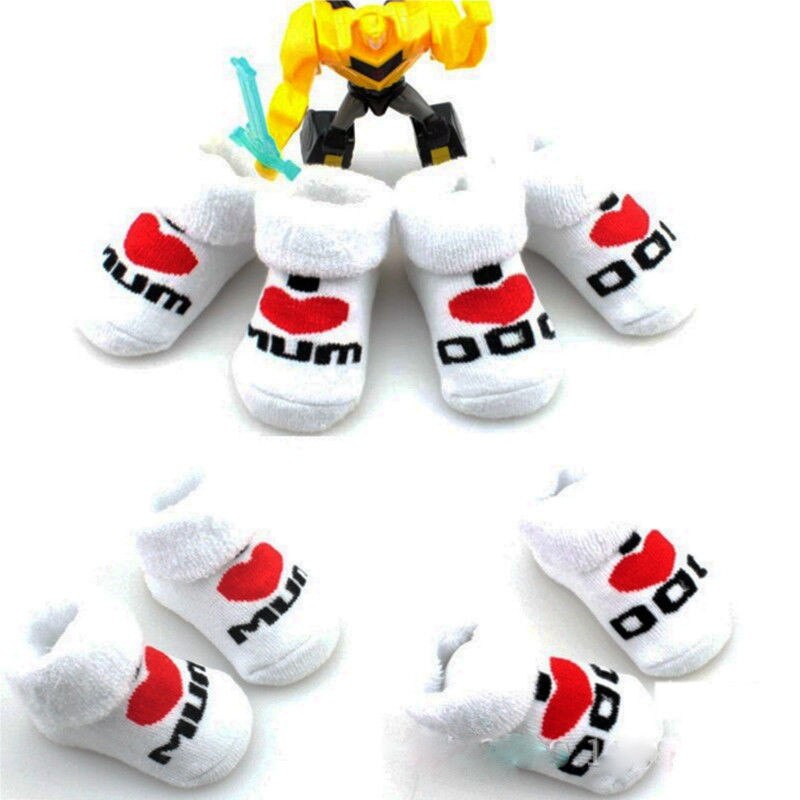 Lovely Baby Menina Menino Meias de Algodão Venda Quente Slip-resistente Meias Chão amo O Pai da Mamã do Amor Imprimir Sock Crianças Sock Para Meninos Das Meninas 0-6 M