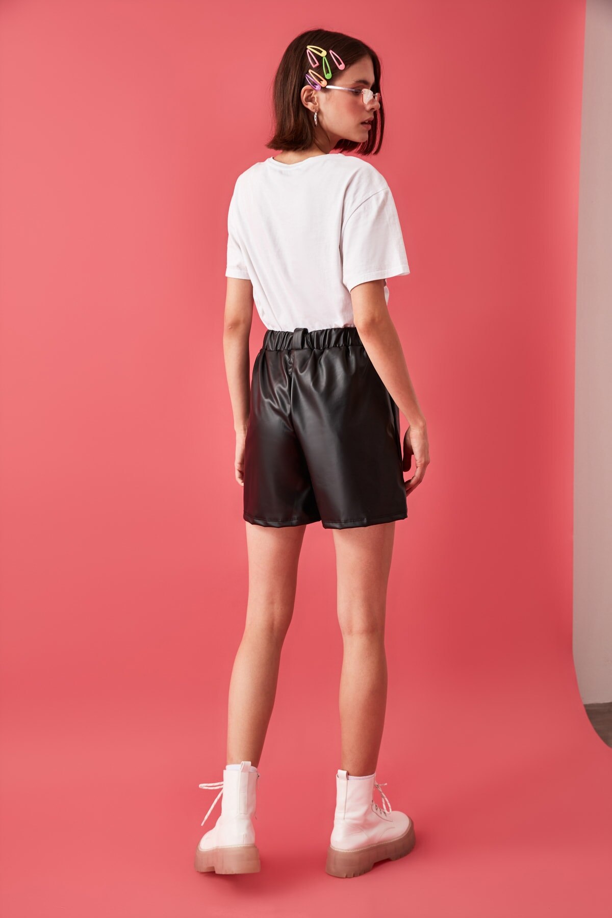 Trendyol lädershorts & bermuda twoaw 21 sr 0040