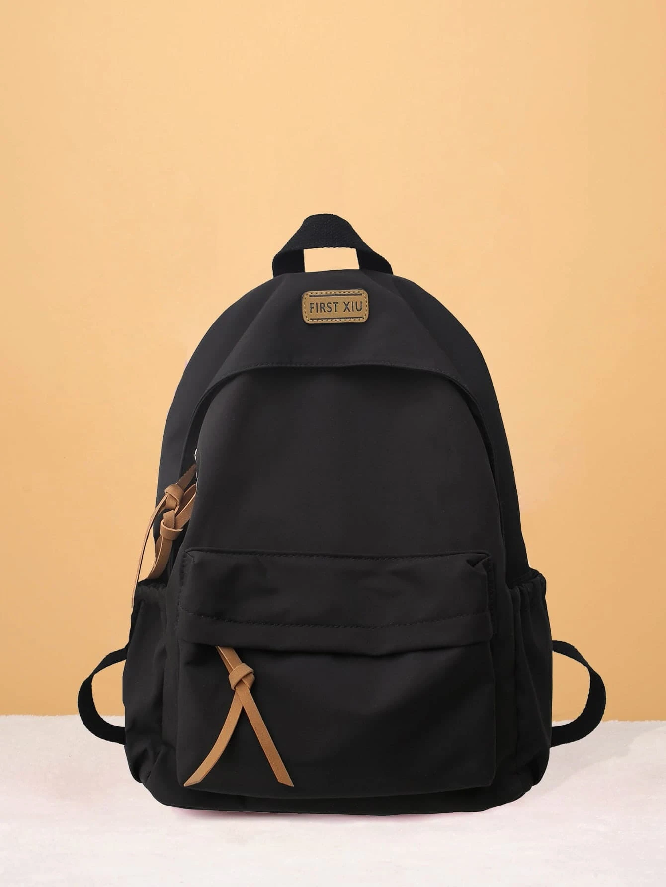 Mochila funcional con decoración de parches de letras, impermeable y ligera, de gran capacidad, para adolescentes, niñas, mujeres, estudiantes universitarios, cuello blanco