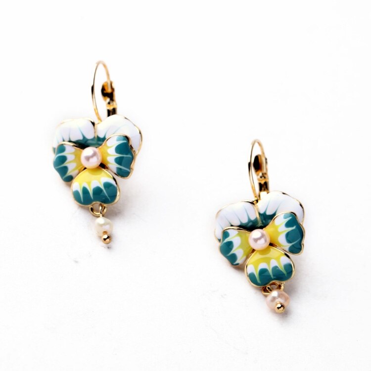 Boucle d'oreille en émail fleur, tendance limitée, Bijoux pour l'été et le printemps, tendance,