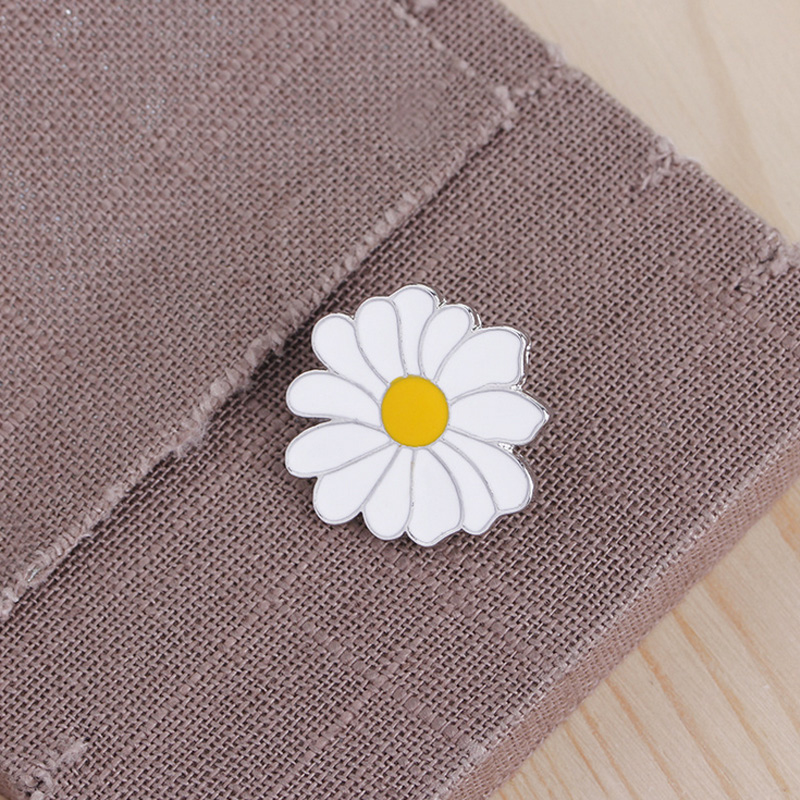 1 stuk cartoon witte madelief metalen badge broche knoopspelden spijkerjasje speld sieraden decoratie badge voor kleding revers spelden