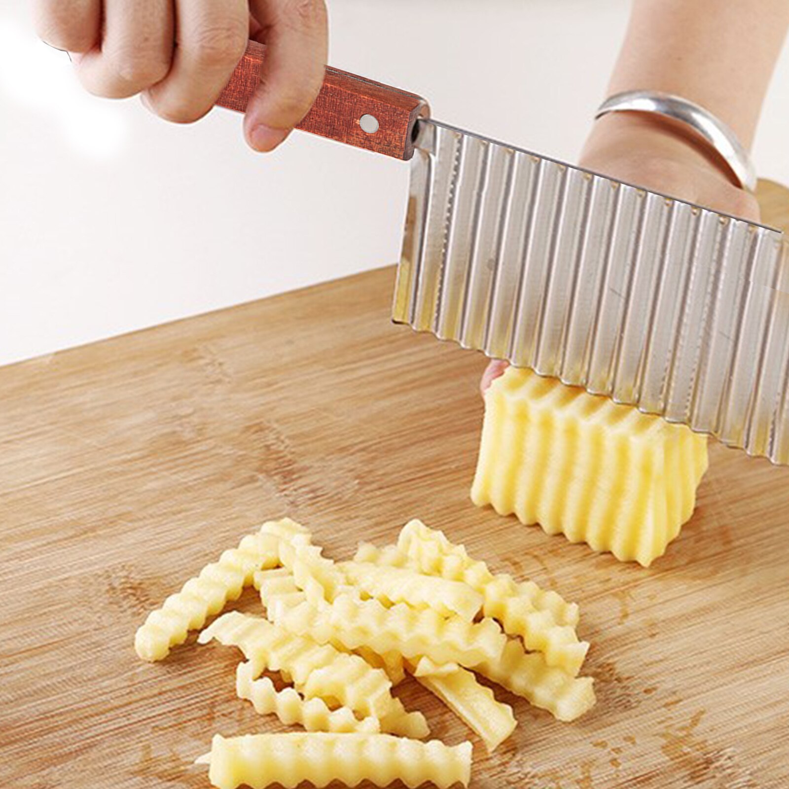 Stainless Steel Potato Chip Slicer Dough Vegetable Fruit Crinkle Wavy Slicer Knife Potato Cutter Chopper French Fry Maker Tools
