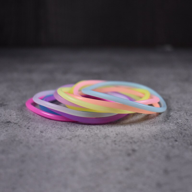 10pcs braccialetti fluorescenti di bagliore notturno in Silicone gommoso per le donne ragazze braccialetto di gomma braccialetto elastico Hairband Scrunchie regali: Default Title