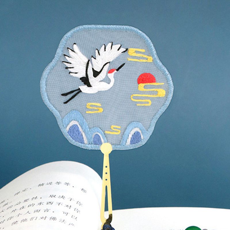 Gepersonaliseerde Handgeborduurde Hoekbladwijzer,Bloem Letter Borduurwerk Bladwijzers voor Boekenliefhebbers Kinderen Leraren,Leuke Bloem Boekenlegger,cadeau voor Vrouwen(Size:ja,Color:EnEnNutumn