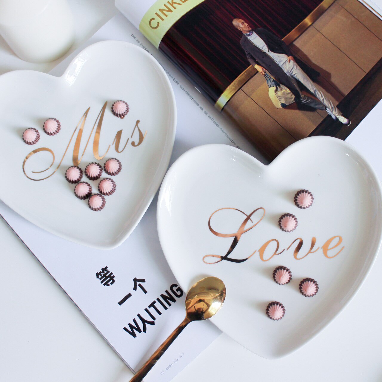 1PCS Ceramic Heart-shaped plates ice cream bowls Decoration Crafts Snack candy Fruit storage tray Jewelry dish wedding