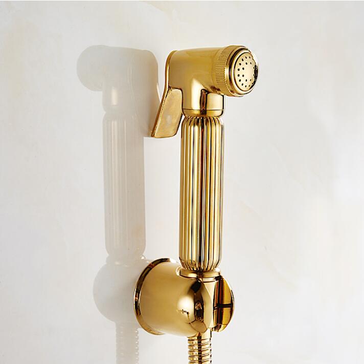 Bidet vandhane væg håndholdt bidet spray bruser sæt toilet shattaf sprøjte douche kit bidet vandhane sæt guld: Bruserslangeholder