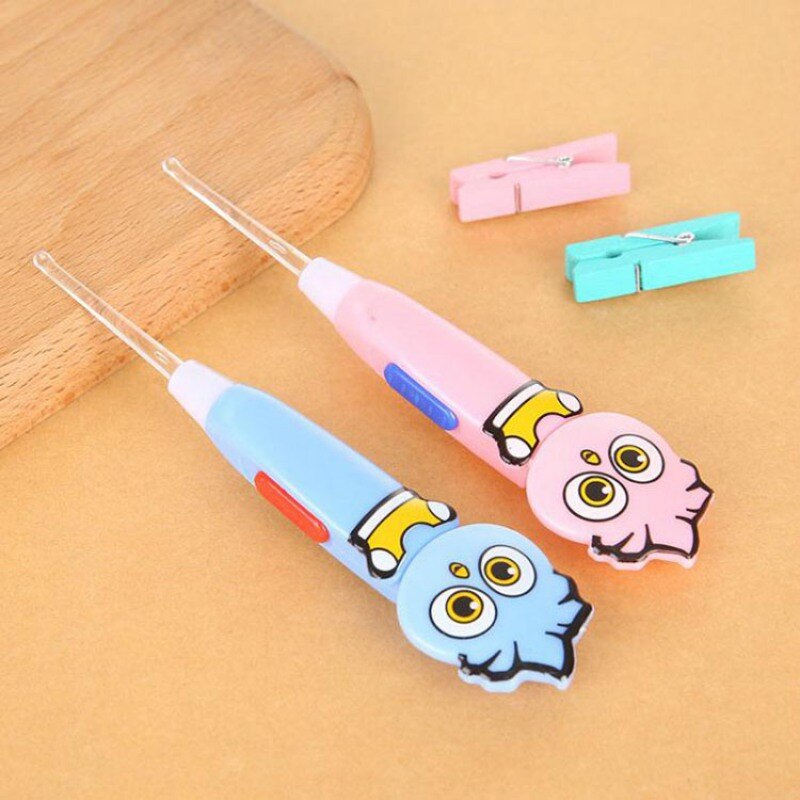 Kind Schoonmaken Tool Oorsmeer met Licht Lepel LED Cartoon Baby Care Oren Lepel Graven Lichtgevende Graven Oor Spuit Oor- picker