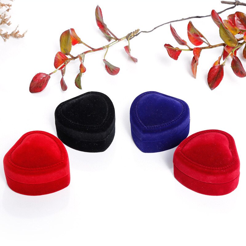 Mini Cute Red Carrying Cases Foldable Red Heart Shaped Ring Box For Rings Lid Open Velvet Display Box Jewelry Packaging 1Pcs