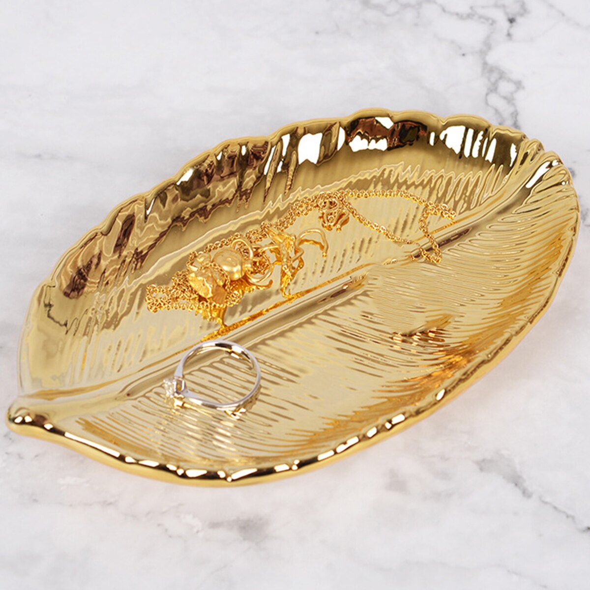 2 pz Vassoio di Gioielli Foglia D'oro in Ceramica Fatti A Mano Della Decorazione Della Casa Della Collana dell'organizzatore Dei Monili del Piatto per Vestirsi Tavolo Del desktop