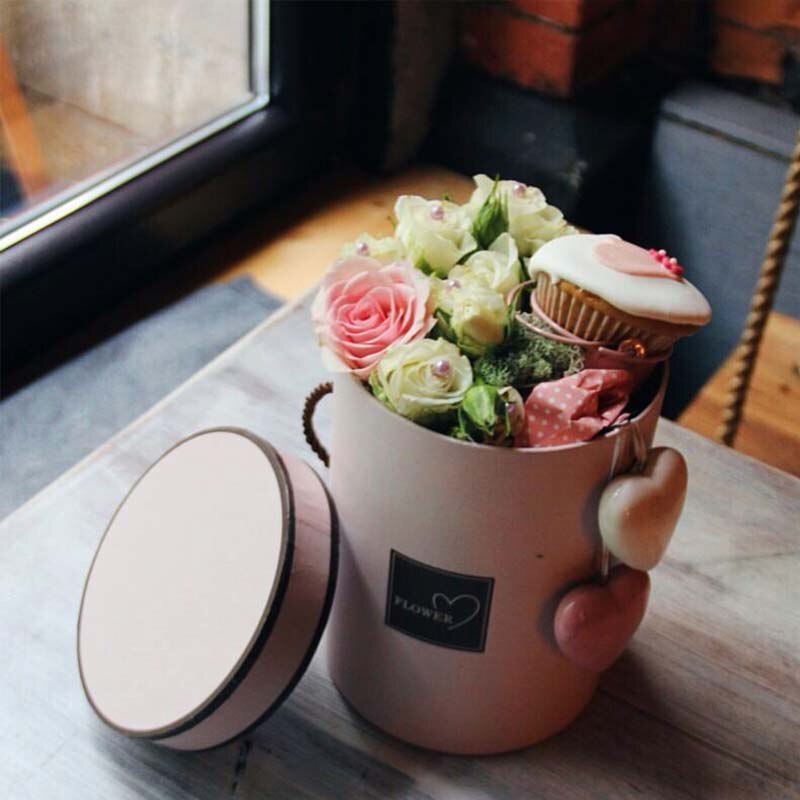 Hand-held Bouquet Flower Box Stylish And Colorful Appearance Special Paper Material Round Box Flowers Hug Bucket Bouquet Storage
