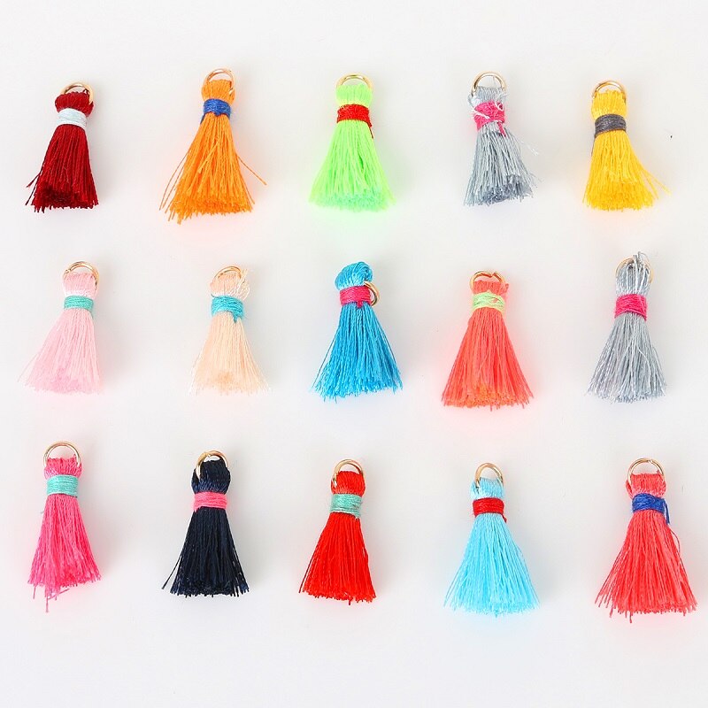 20 x 5mm 20 st liten mini tofs för gör-det-själv smycken att göra berlocker halsband armband bröllopskläder dekoration örhänge handgjorda hantverk: Slumpmässigt blandat