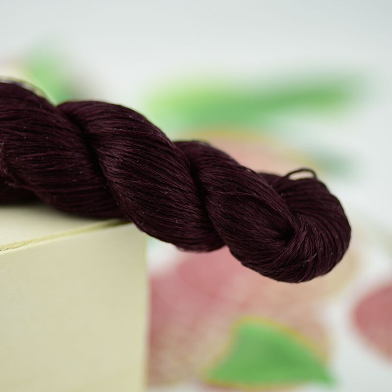 1pcs 400m 100% silk thread silk embroidery thread hand embroidery embroider cross stitch red series 13 gradient colors: 13