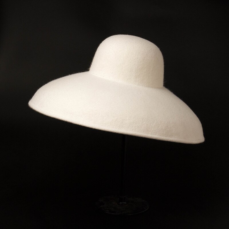 Cappello classico in feltro di lana a tesa larga cappello da bombetta floscio da donna cappello Fedora bianco cappello invernale da donna cappello caldo Derby Church Party Dress