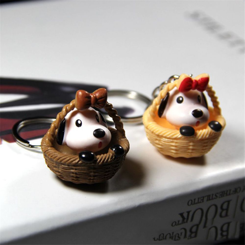 1 st slumpmässig färg unisex söt praktisk tecknad korg valp hund nyckelring hänge praktisk liten