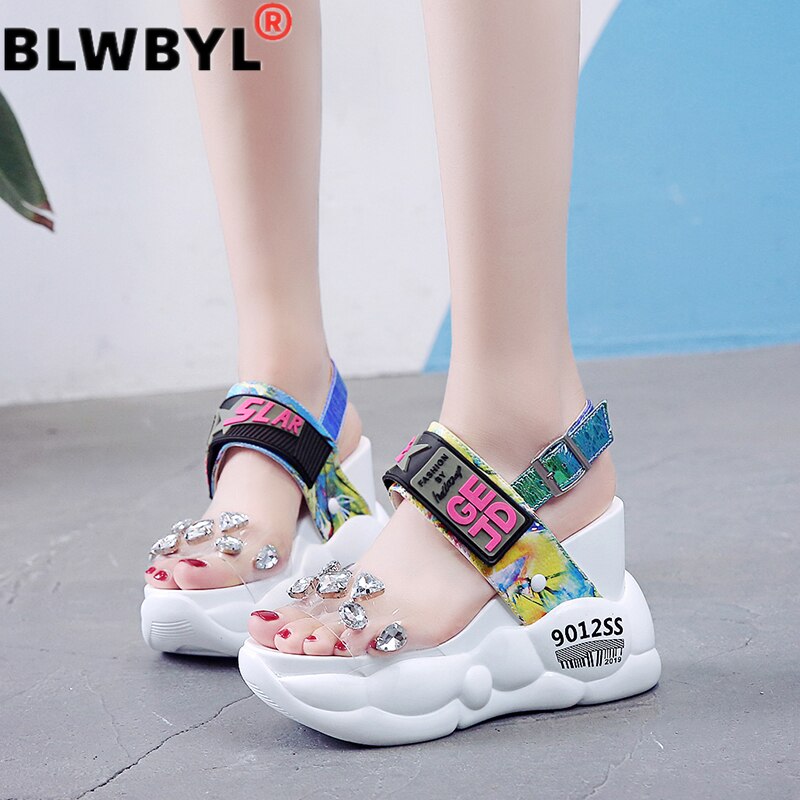 Sommer kvinder sandaler gennemsigtig diamant kile sandal rhinestone høje hæle chunky platform sko kvinde