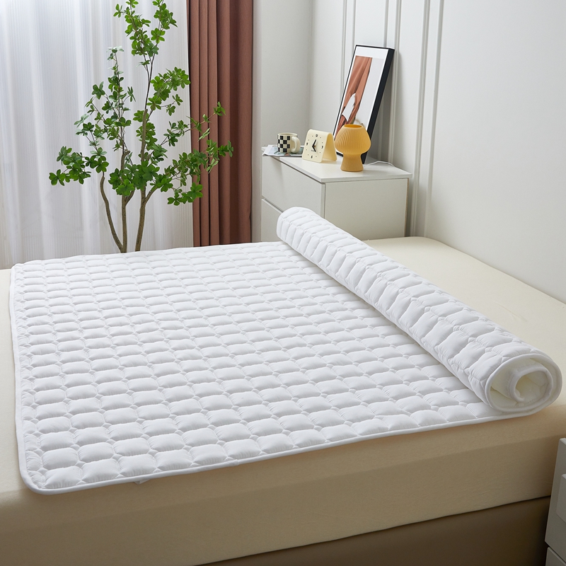 Waterproof Quilted Mattress Protector Cover Thickened Breathable Mattress Topper for Single or Double Bed
