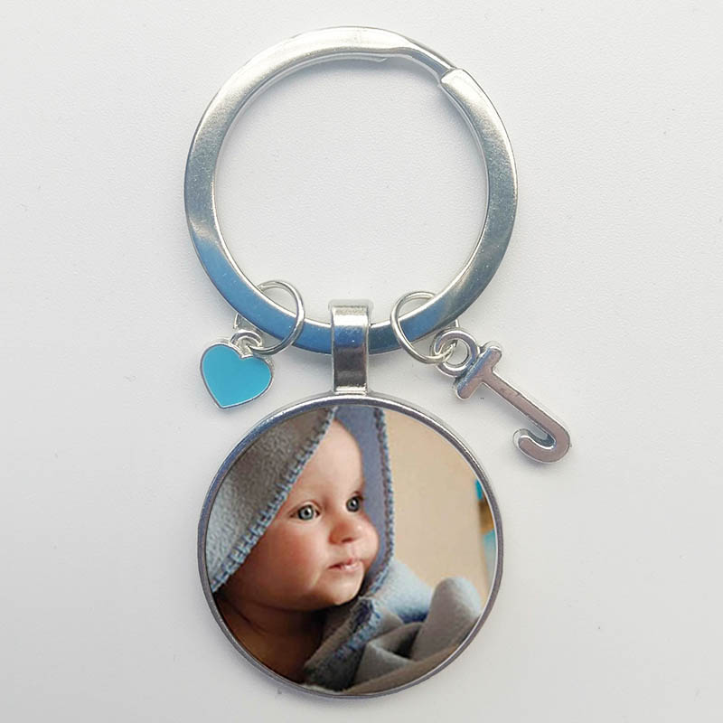 Neue Heiße handgefertigt Geburtstag Name Keychain Foto Art Mutter Papa Familie Foto Herz-förmigen Keychain knapp Keychain