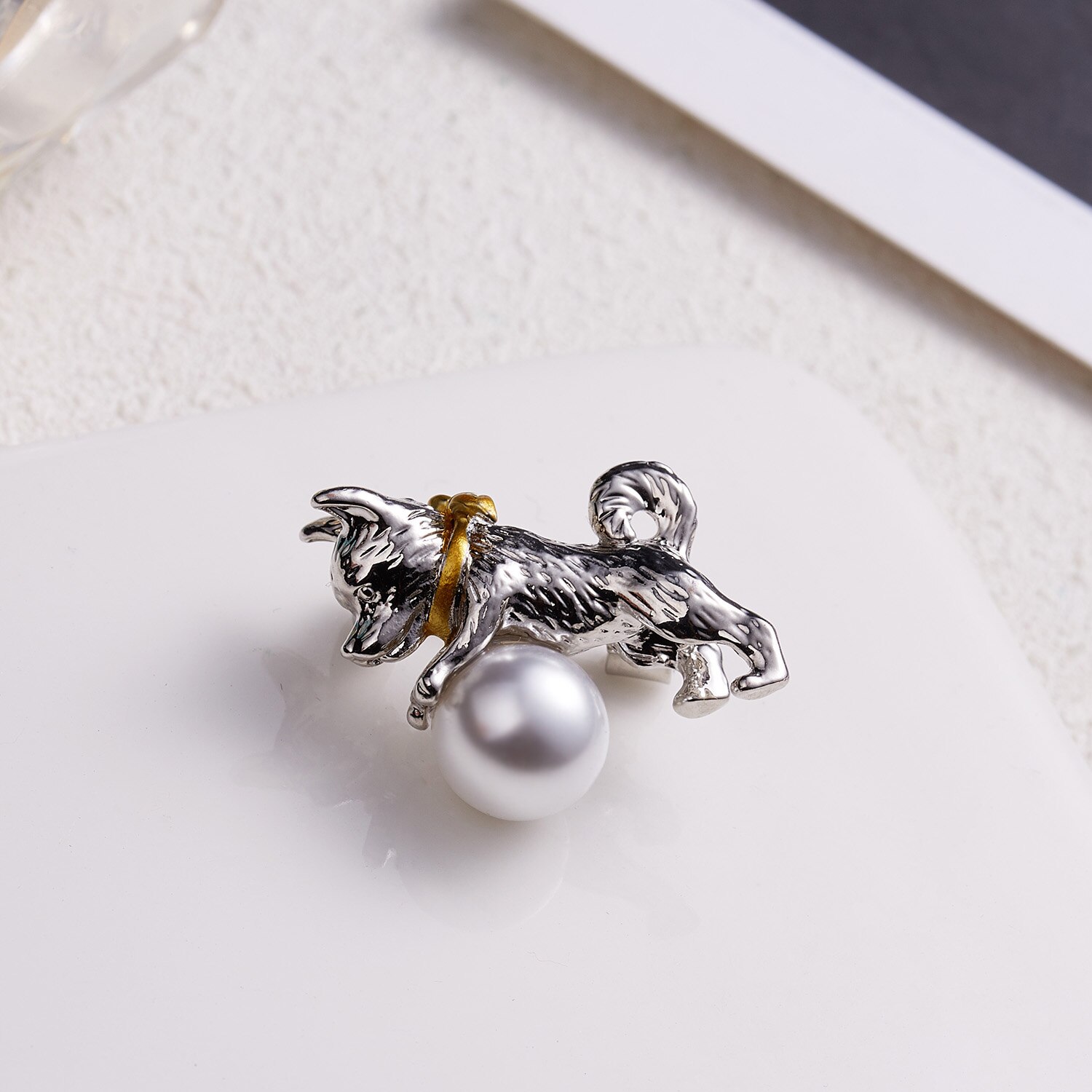 Rinhoo banquete esmalte cão broches liga de alta qualidade ternos camisola chapéu animal broche pinos cachecol fivela