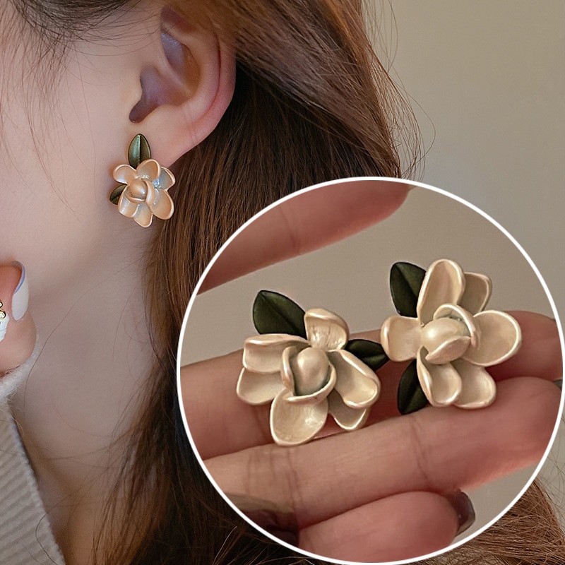 2022 neue Elegante Weiße Blume Zucht Ohrringe für Frauen Zubehör Pflanzen Ohrringe Weibliche Schmuck