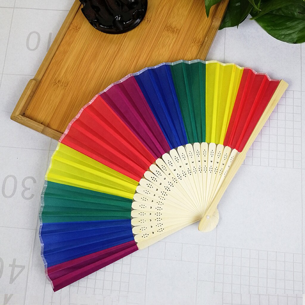 Regenboog Hand Held Vouwen Fan Dance Fan Chinese Stijl Fan Bruiloft Themafeesten Decoratie Wachlarz Drewniany