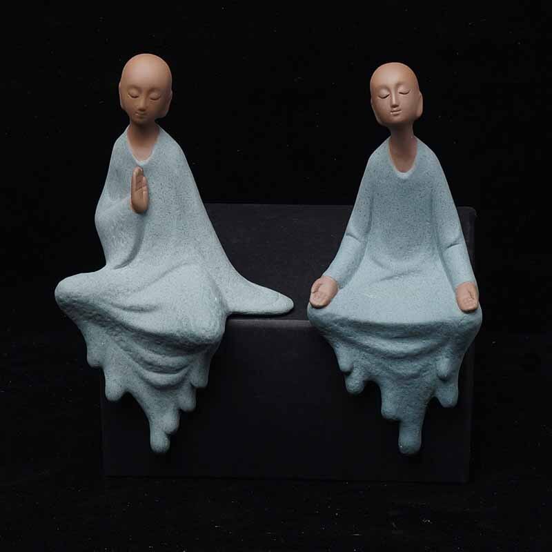 Buddha statuer keramisk liten munk tepet lilla sand figurer buddhisme hjem dekor borddekorasjon: Mørk kaki